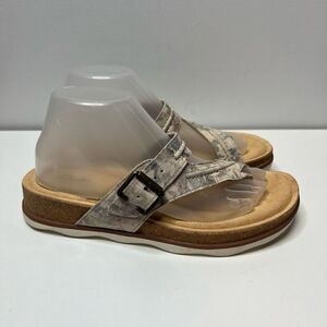 Clarks Collection Sandals Womens Size 10 Cushion Sole Brynn Madi Sand Beige